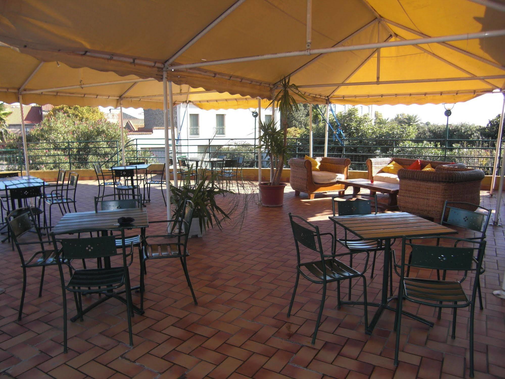 Hotel Des Vignes Rivesaltes Dış mekan fotoğraf