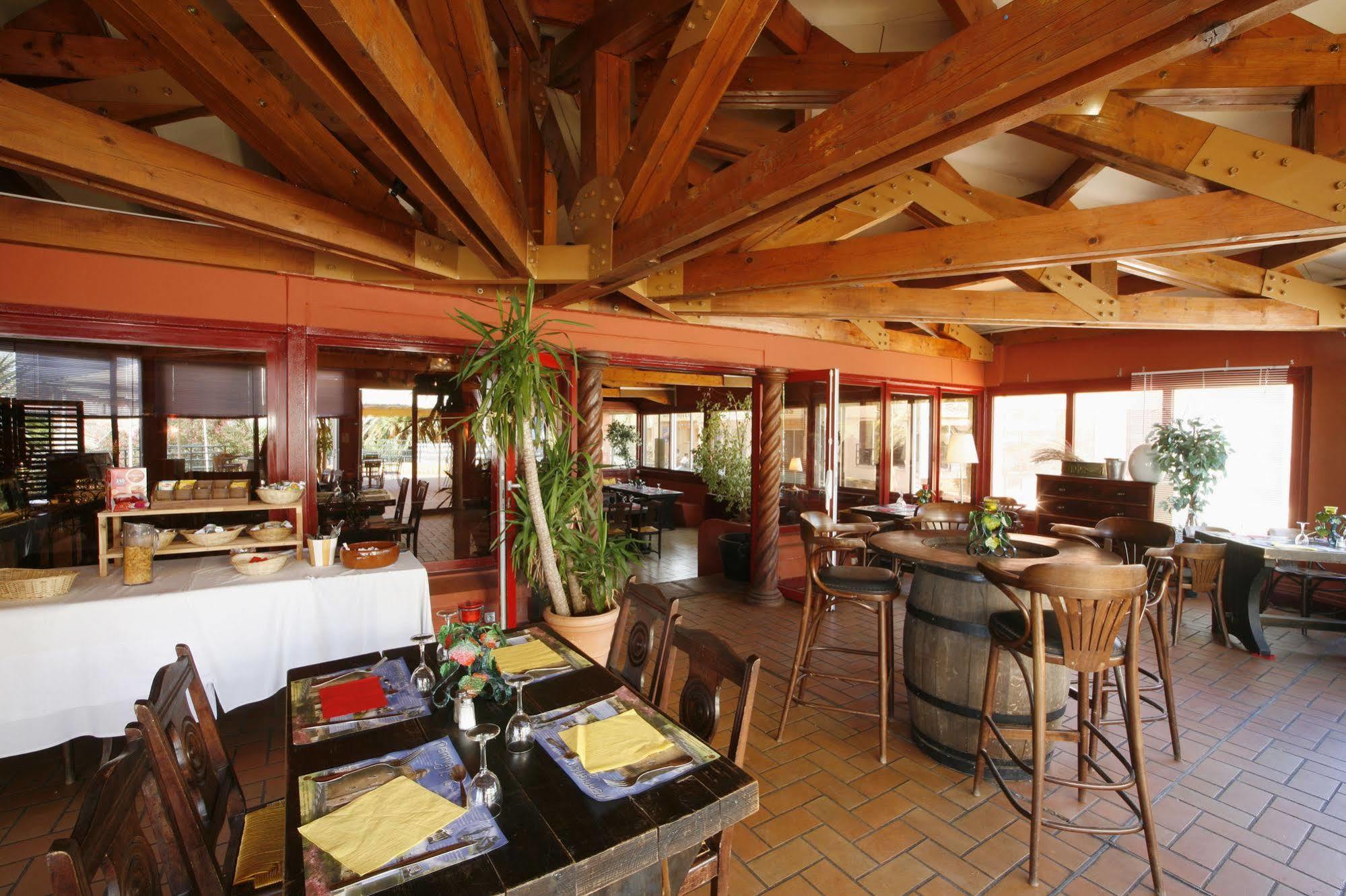 Hotel Des Vignes Rivesaltes Dış mekan fotoğraf